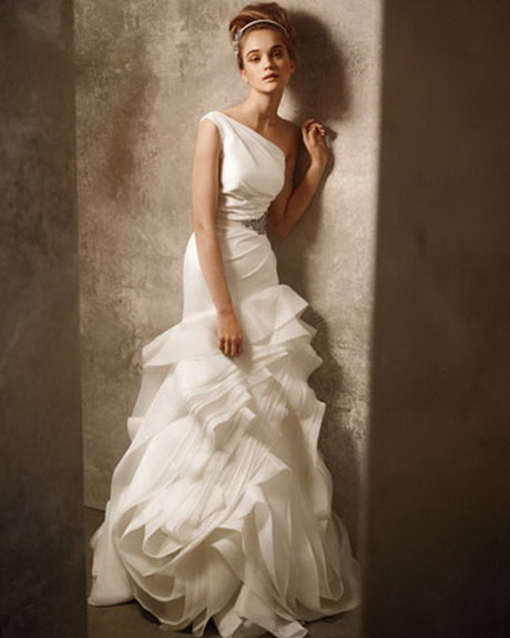 spring-wedding-gowns-28-15 Spring wedding gowns