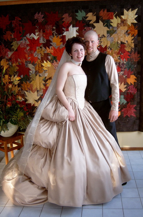 victorian-style-wedding-dresses-62-14 Victorian style wedding dresses