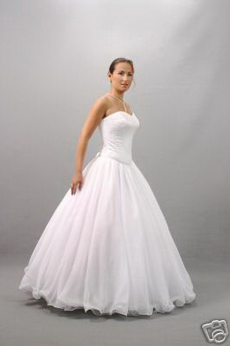 white-bridal-dress-00-18 White bridal dress