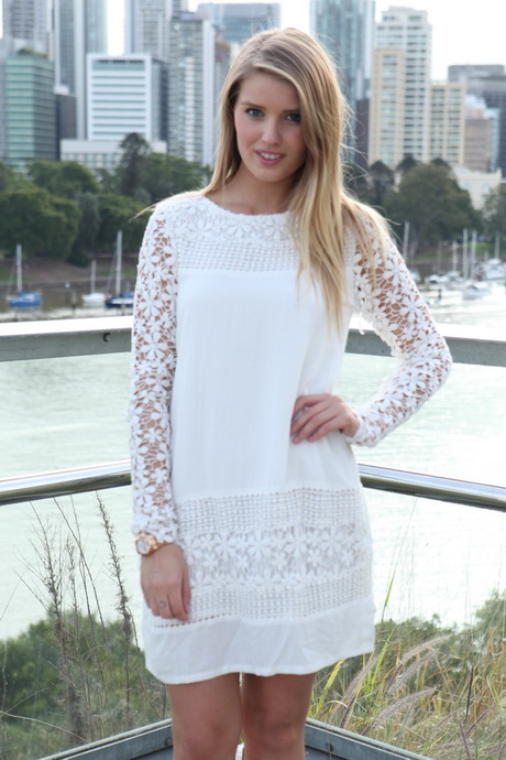 white-long-sleeve-lace-dress-38-9 White long sleeve lace dress