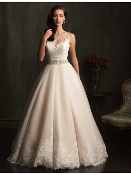 elegant-lace-wedding-dress-84_15 Elegant lace wedding dress