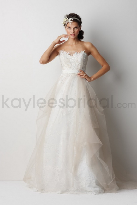 lace-tulle-wedding-dress-11_18 Lace tulle wedding dress