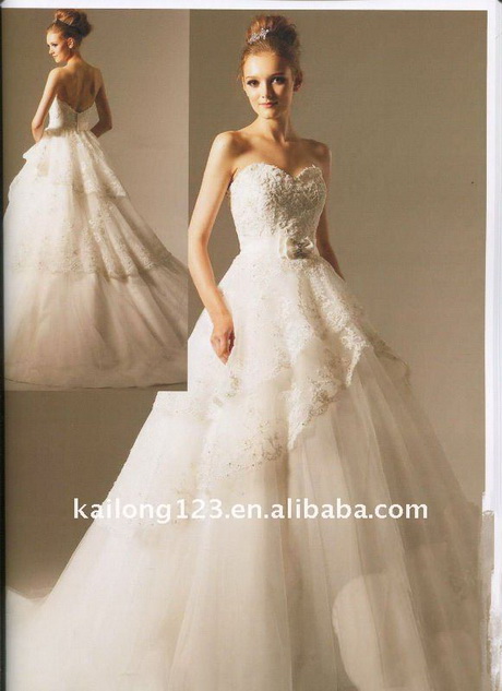 layered-lace-wedding-dress-02_17 Layered lace wedding dress
