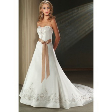 long-white-wedding-dress-54_11 Long white wedding dress