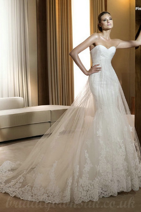designer-lace-wedding-dress-41_13 Designer lace wedding dress
