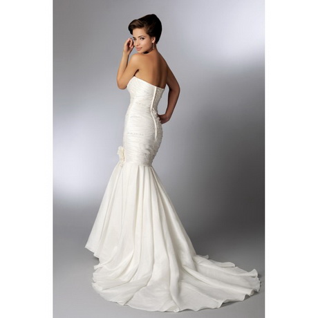 lace-fishtail-wedding-dresses-13_18 Lace fishtail wedding dresses