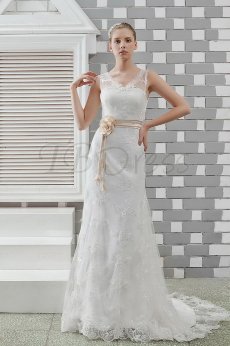 vintage-inspired-lace-wedding-dress-23_11 Vintage inspired lace wedding dress