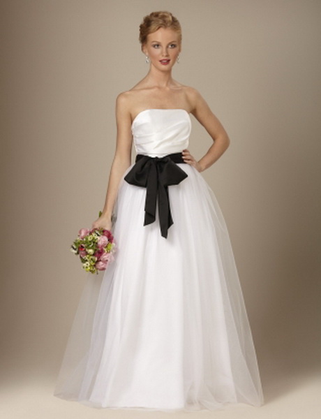 wedding-dresses-short-bride-36_15 Wedding dresses short bride