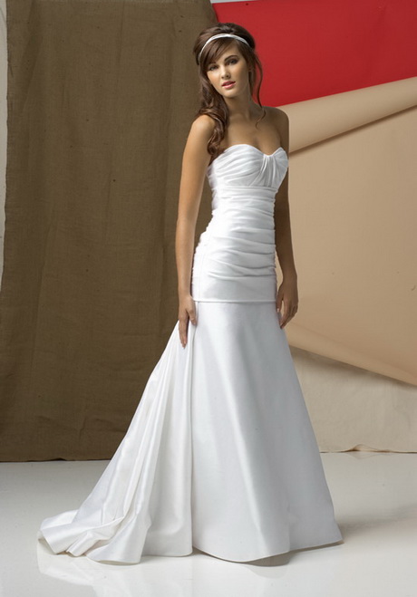 white-simple-wedding-dresses-19_3 White simple wedding dresses