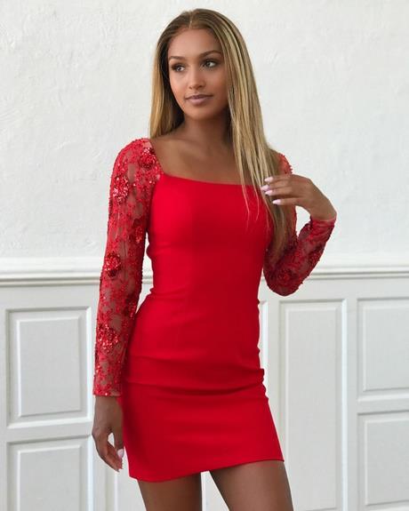 red-fitted-prom-dresses-2022-86_10 Red fitted prom dresses 2022