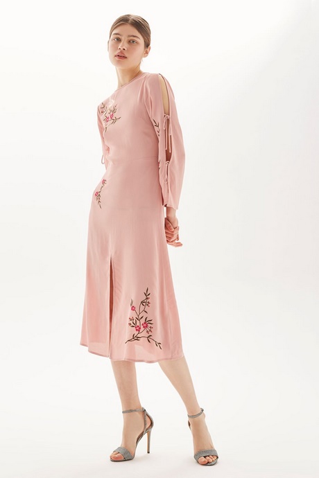 pink-midi-dress-with-sleeves-02_15 Pink midi dress with sleeves