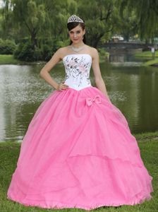 white-and-pink-quinceanera-dresses-89_7 White and pink quinceanera dresses