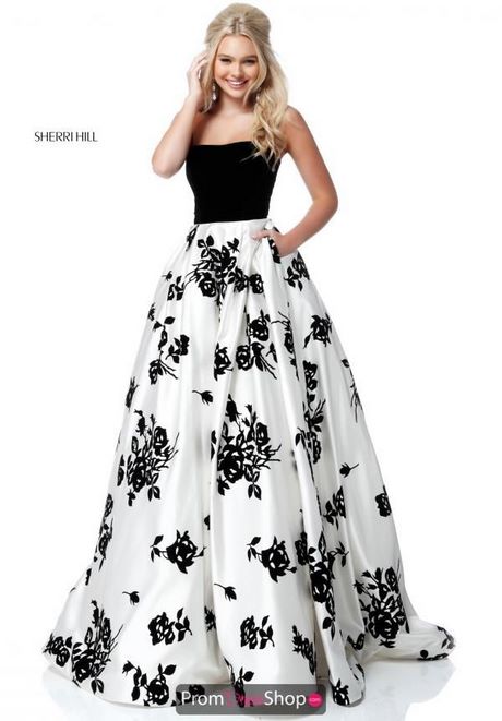 black-and-white-prom-dresses-2021-79_9 Black and white prom dresses 2021