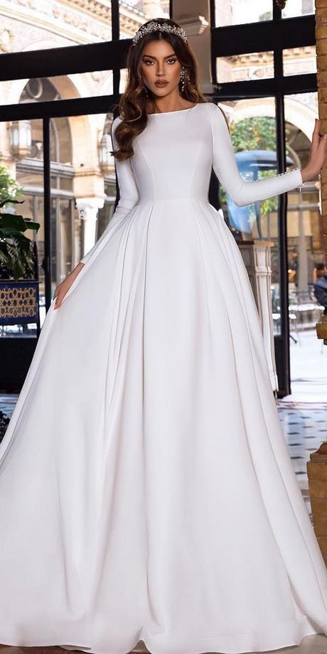 simple-wedding-gowns-2021-80_14 Simple wedding gowns 2021