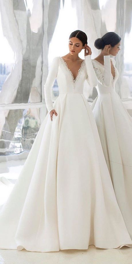 simple-wedding-gowns-2021-80_15 Simple wedding gowns 2021