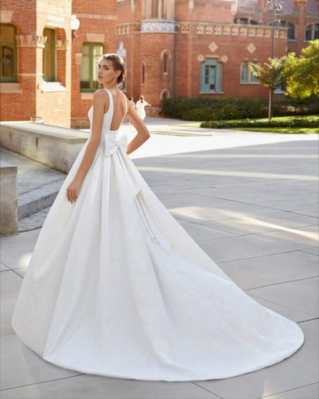wedding-dresses-2021-collection-02_20 Wedding dresses 2021 collection