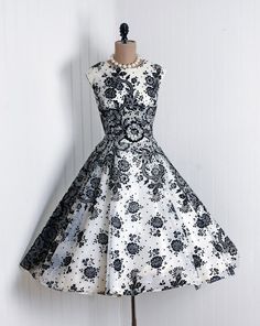 black-and-white-vintage-dress-29_8 Black and white vintage dress