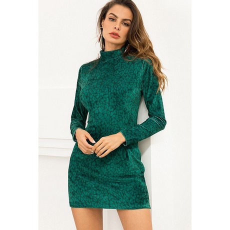 long-sleeve-green-velvet-dress-72_15 Long sleeve green velvet dress