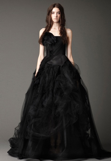 vera-wang-black-gown-62_13 Vera wang black gown