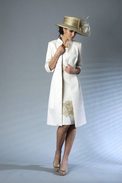 mother-of-the-bride-dress-and-coat-outfits-33 Mother of the bride dress and coat outfits