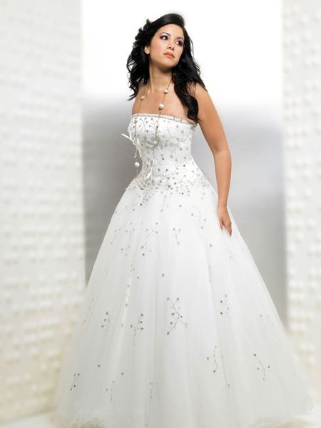 white-ball-gown-prom-dresses-31_12 White ball gown prom dresses