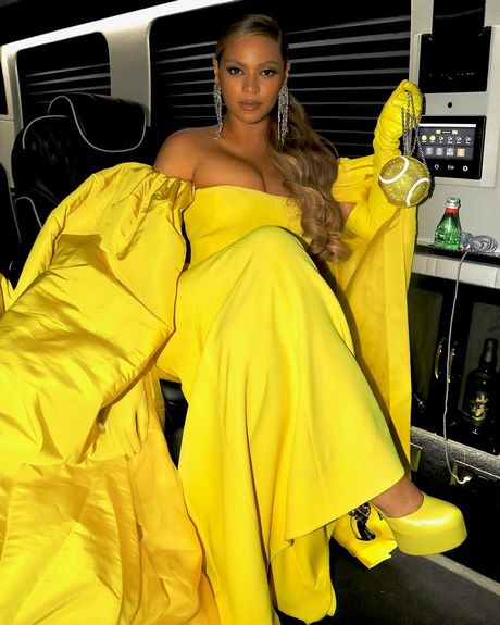 beyonce-outfits-2022-88_16 Beyonce outfits 2022
