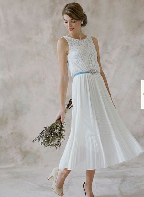 wedding-dresses-for-women-over-40-23_9 Wedding dresses for women over 40