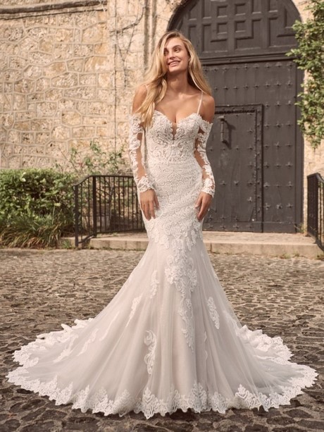 maggie-sottero-fit-and-flare-36_12 Maggie sottero fit and flare
