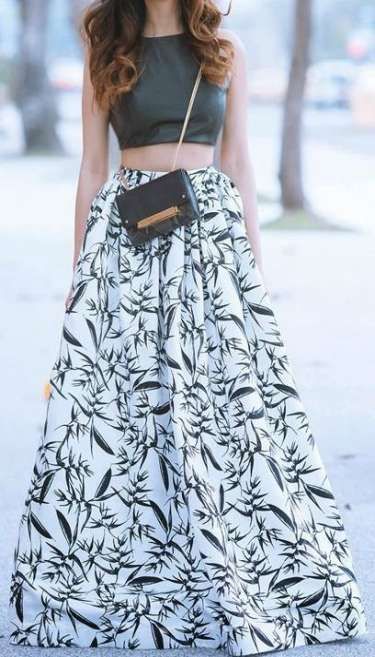 simple-crop-top-with-long-skirt-93_2 Simple crop top with long skirt