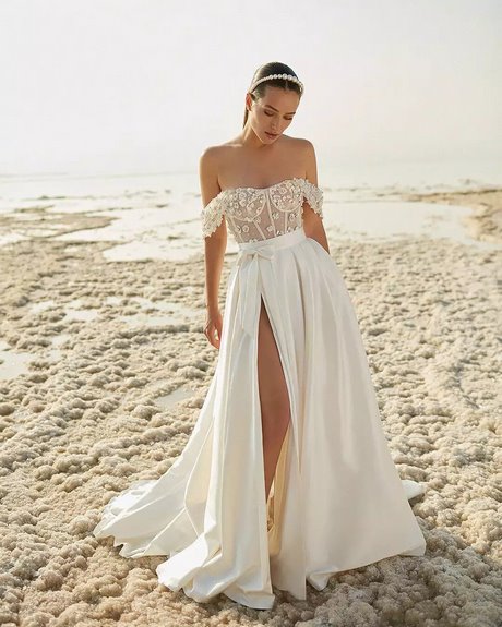 beach-wedding-gowns-2022-46_11 Beach wedding gowns 2022