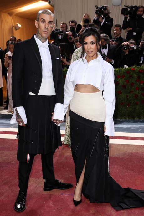 kim-kardashian-red-carpet-dress-2022-13_13 Kim kardashian red carpet dress 2022
