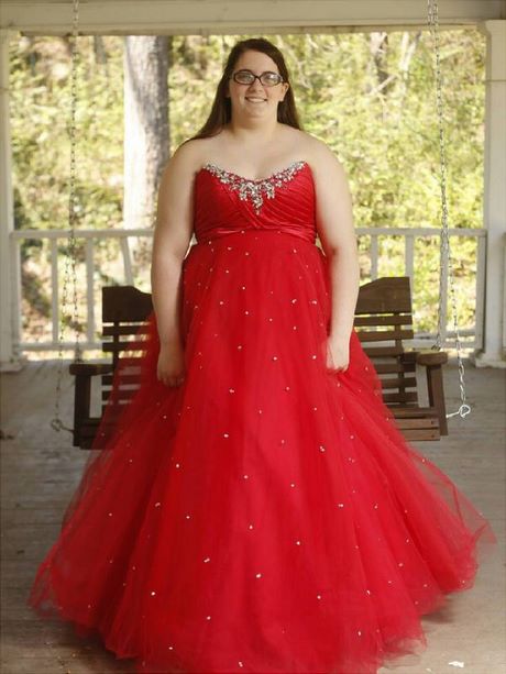 red-prom-dresses-2022-plus-size-70_13 Red prom dresses 2022 plus size