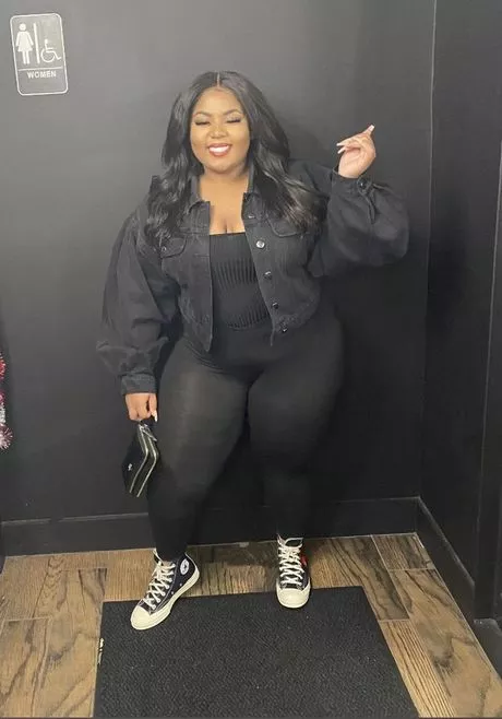 curvy-outfits-2023-03_8-8 Curvy outfits 2023