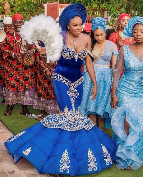 nigerian-traditional-wedding-dresses-2023-99_2-8 Nigerian traditional wedding dresses 2023