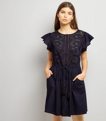 navy-skater-dress-with-sleeves-74_5 Navy skater dress with sleeves