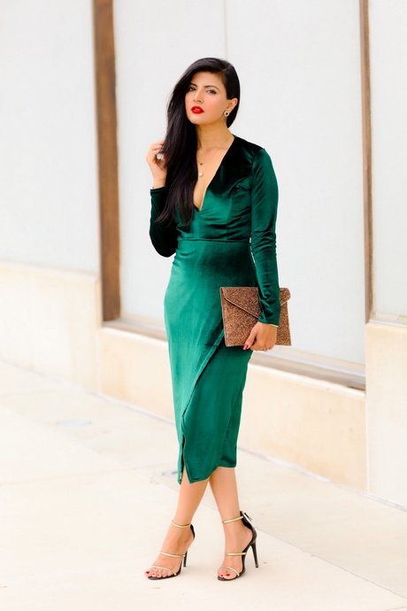 velvet-emerald-green-dress-03_5 Velvet emerald green dress