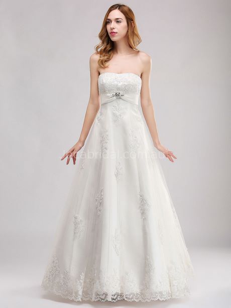lace-classic-wedding-dress-45_13 Lace classic wedding dress