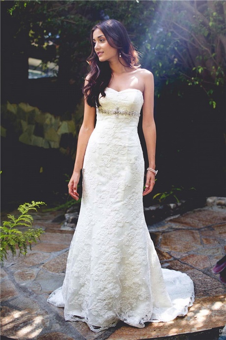 lace-wedding-dress-strapless-51_13 Lace wedding dress strapless