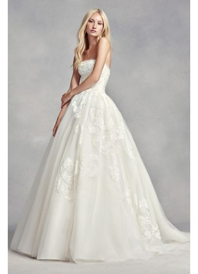 long-sleeve-lace-wedding-dress-vera-wang-75_14 Long sleeve lace wedding dress vera wang