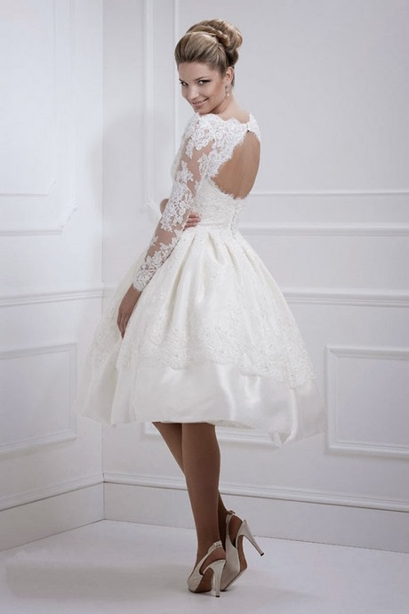 short-wedding-dress-lace-sleeves-72_7 Short wedding dress lace sleeves