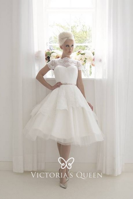 short-wedding-dress-with-lace-sleeves-46_12 Short wedding dress with lace sleeves