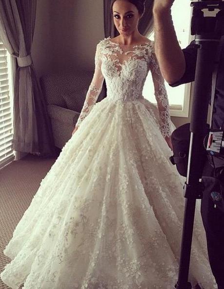 wedding-gown-with-lace-sleeves-69_10 Wedding gown with lace sleeves