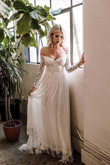 white-lace-wedding-dress-with-sleeves-22 White lace wedding dress with sleeves