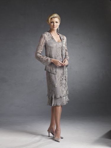 Special occasion dresses for mature women
