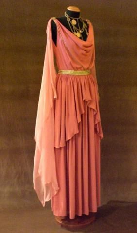 roman-womens-clothes-01_15 Roman womens clothes
