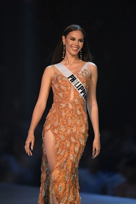 catriona-gray-miss-universe-2024-evening-gown-04-1 Catriona gray miss universe 2024 evening gown