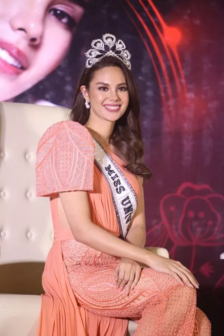 catriona-gray-miss-universe-2024-evening-gown-04_2-11 Catriona gray miss universe 2024 evening gown