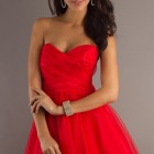 Short red prom dress